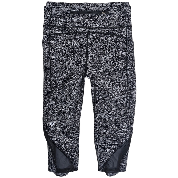 Lululemon Pace Perfect Black White Crop Leggings Size 6 - Picture 2 of 5